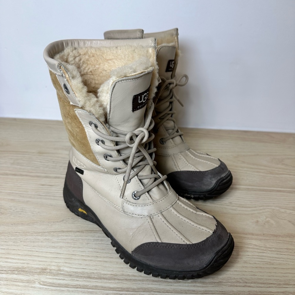 Cream Ugg Adirondack II Waterproof Leather Snow Boot Size 8